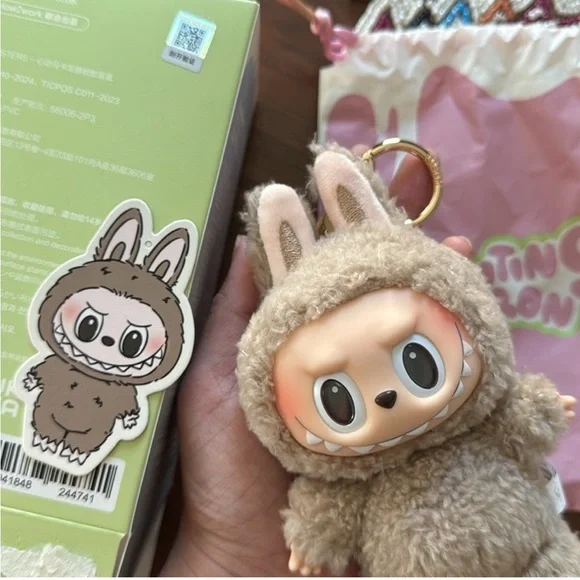 New The Monsters Exciting Macaron - Toffee - Picture 4 of 7